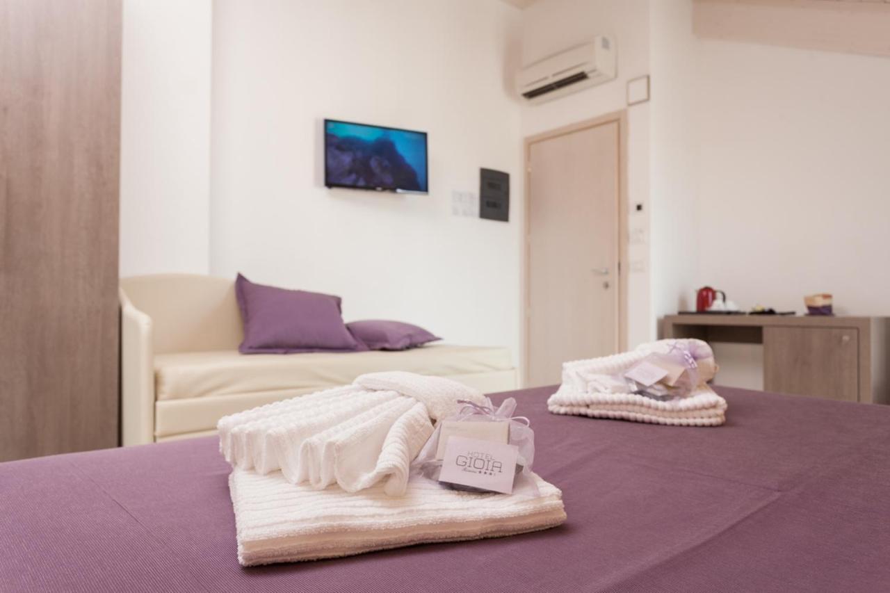 Hotel Gioia Римини Экстерьер фото
