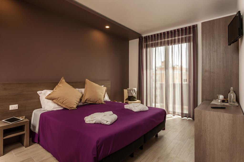 Hotel Gioia Римини Экстерьер фото
