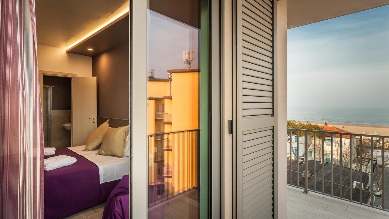 Hotel Gioia Римини Экстерьер фото
