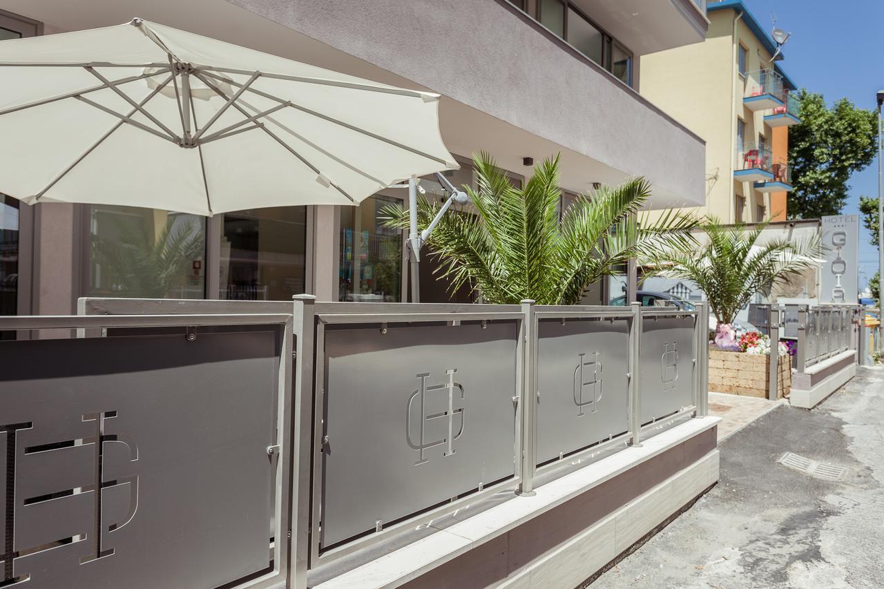Hotel Gioia Римини Экстерьер фото